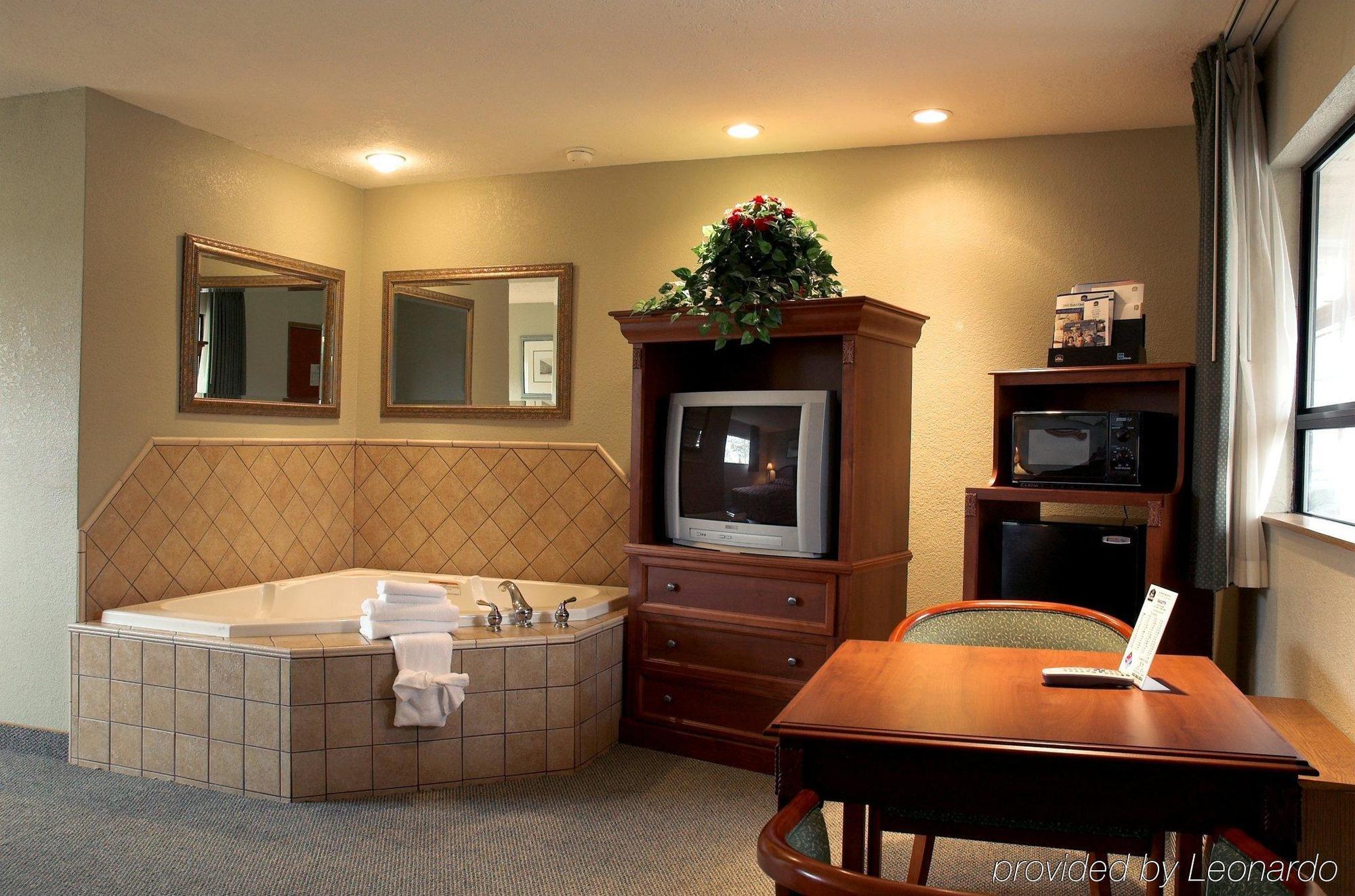 Days Inn By Wyndham Black Bear Salem Habitación foto